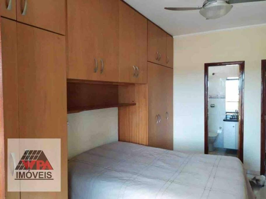 Homestay Quarto Com Varanda Tipo Airbn B Vista Panoramica De Paz
