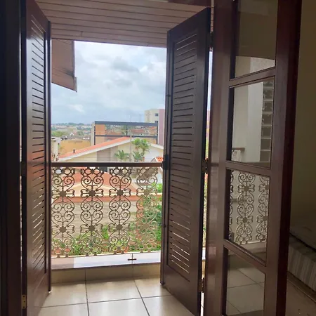 Quarto Com Varanda Tipo Airbn B Vista Panoramica De Paz Americana Exterior photo